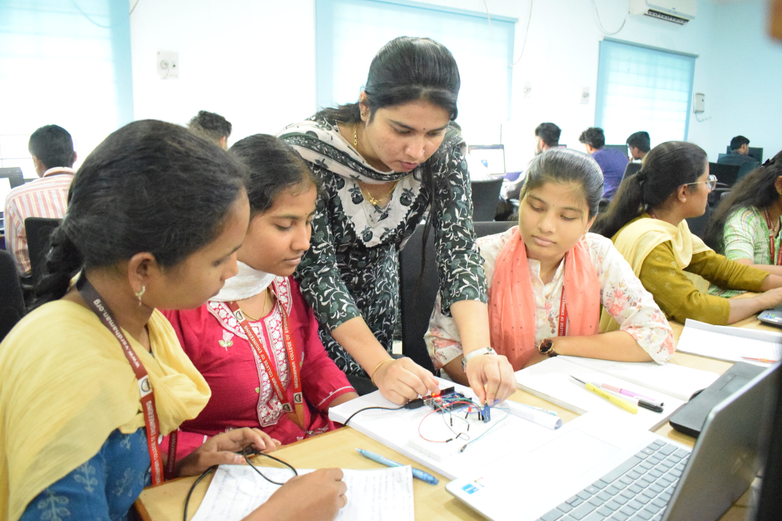 Guided Collaborative Experiment